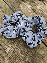 Load image into Gallery viewer, Panda Scrunchie