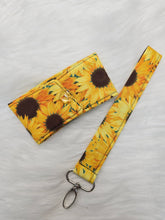 Load image into Gallery viewer, Bright sunflower key fob