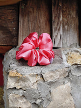 Load image into Gallery viewer, Coral Reef scrunchie