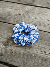 Load image into Gallery viewer, white and blue abstract print scrunchie
