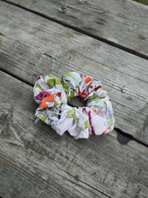 Load image into Gallery viewer, Summer Flame Scrunchie