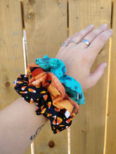 Load image into Gallery viewer, Pumpkin Scrunchie