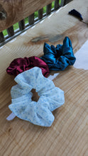Load image into Gallery viewer, Ruby Scrunchie
