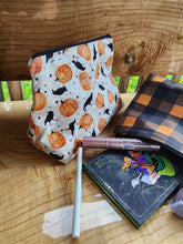 Load image into Gallery viewer, Spooky Vibes make up bag
