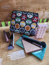 Load image into Gallery viewer, Bottle cap Make up Bag
