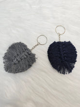 Load image into Gallery viewer, macrame key chain
