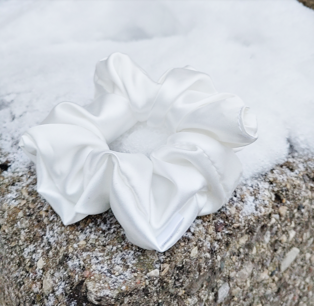Opal scrunchie
