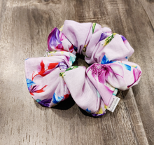 Load image into Gallery viewer, Persephone scrunchie
